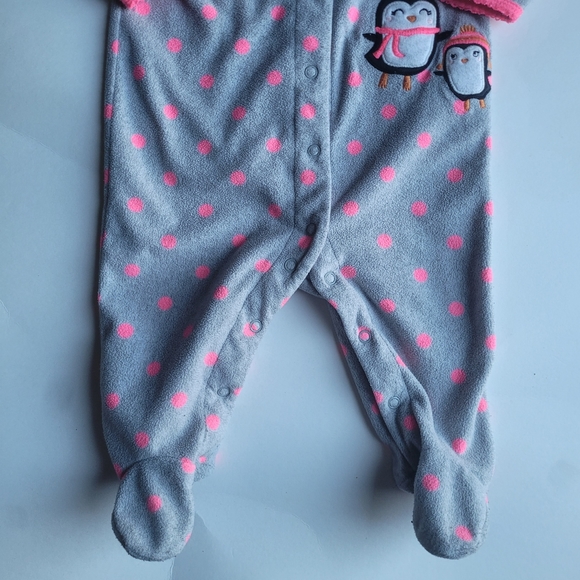 4/20 Carter's Baby Girl Sleeper - Picture 3 of 4